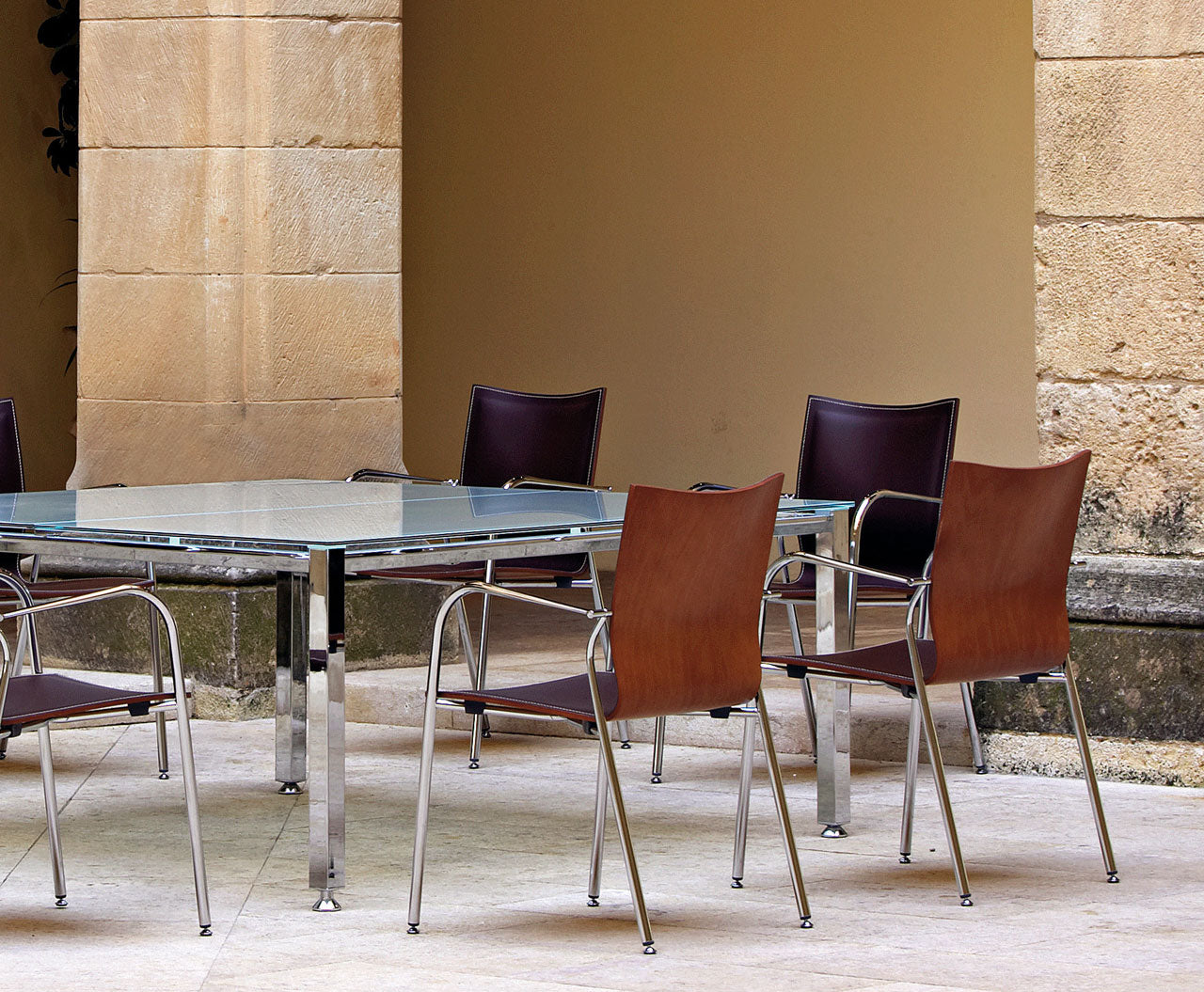 Actiu Ikara Meeting Chair