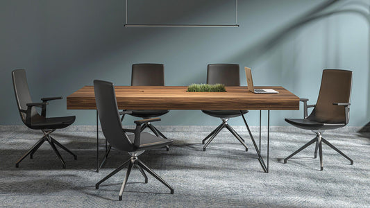 Narbutas Air Executive Desk