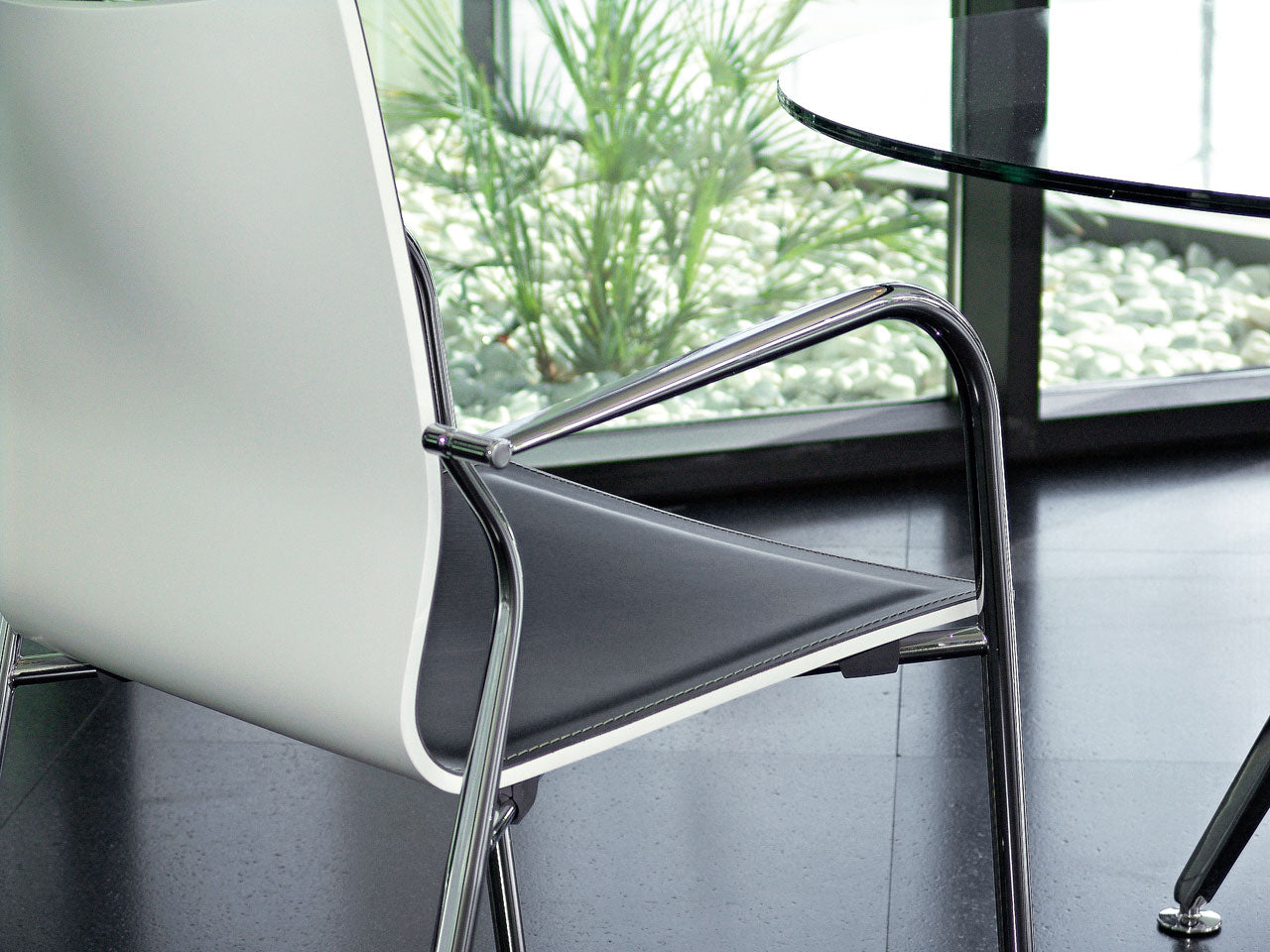 Actiu Ikara Meeting Chair