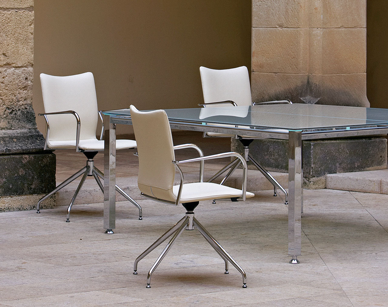 Actiu Ikara Meeting Chair