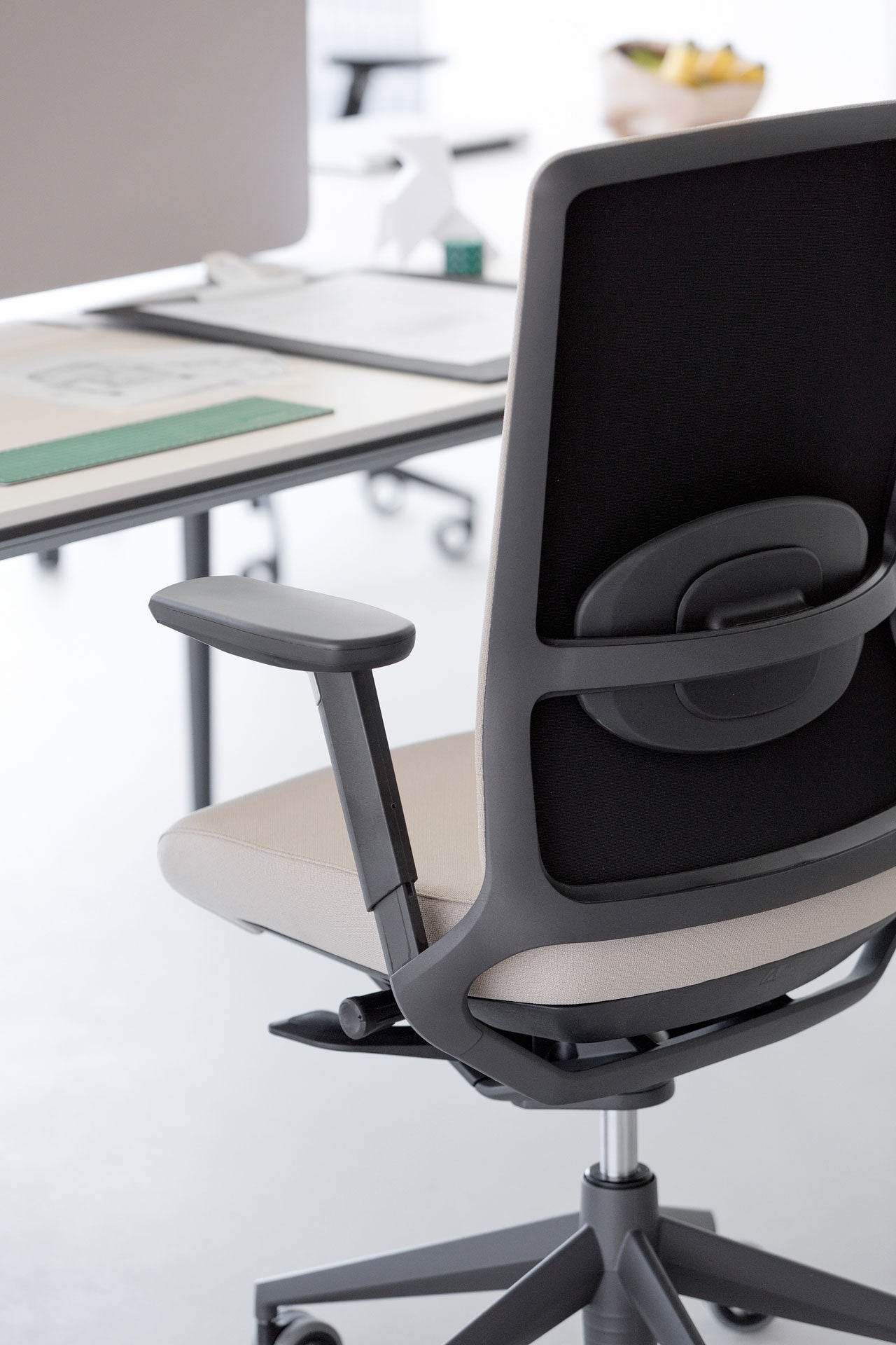 TNK 500 Executive Chair