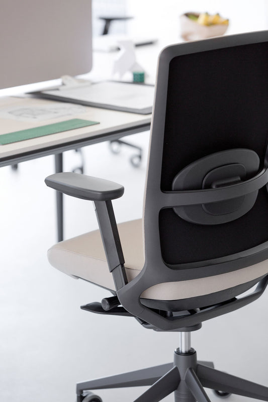 TNK 500 Executive Chair