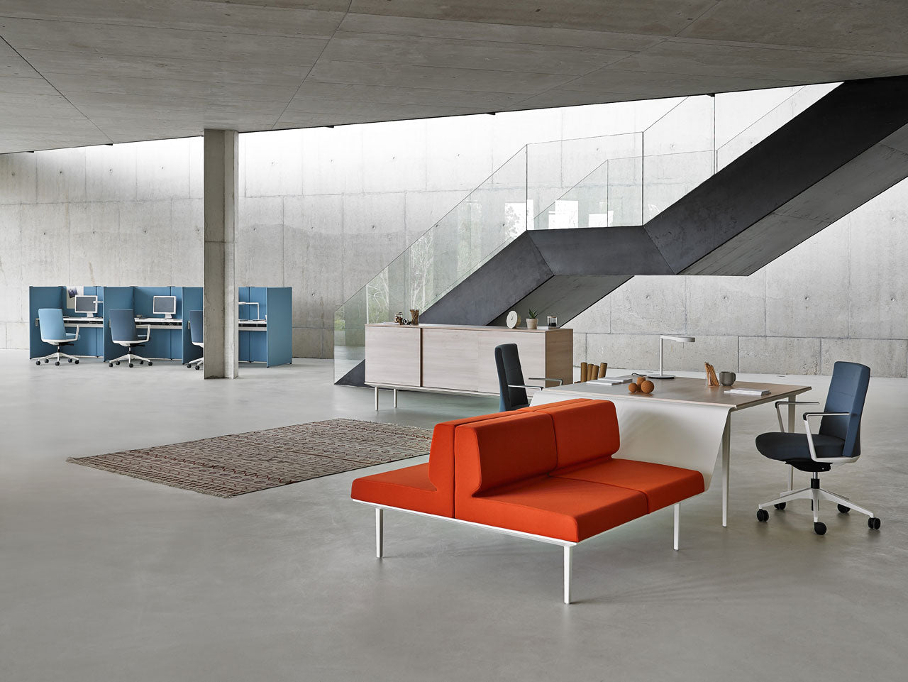 Actui Longo Sofa Unit